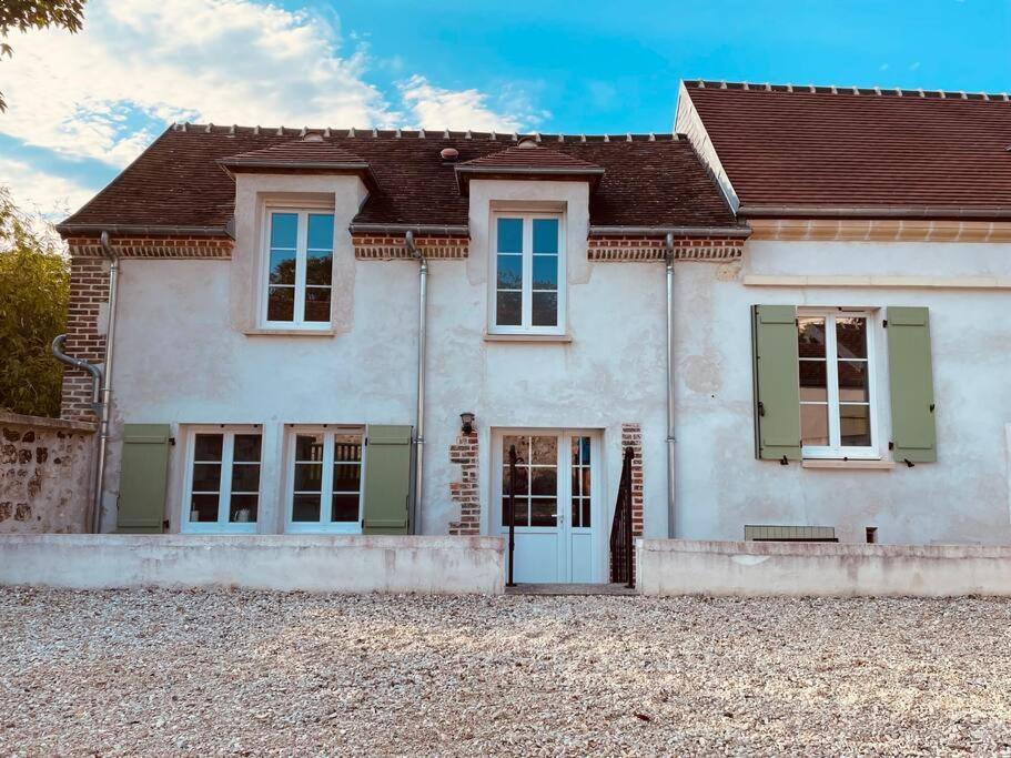 Gite Cosy A Chambly Exterior photo